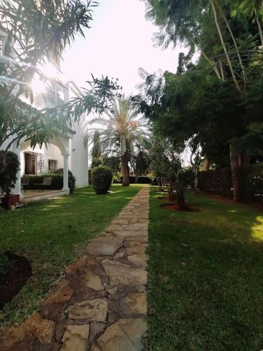 Studio Paris Apartment Estepona Exterior photo